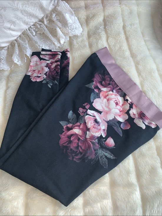 Ardene move Pants - Y2K Black pink roses spandex walking running yoga athletic glam leggings M